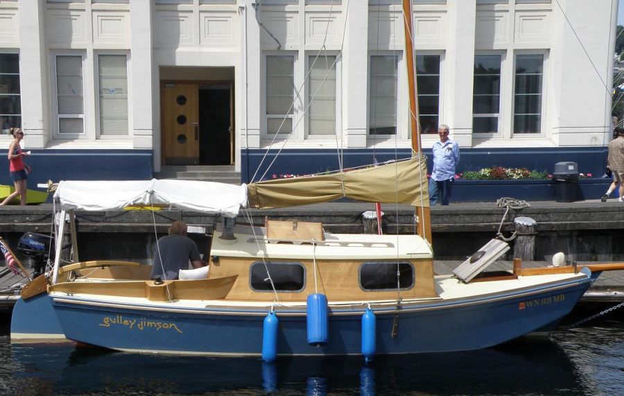 Re: Bolger's other scow schooner, the 28 footer