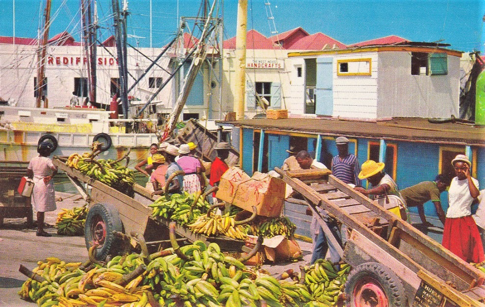 Careenage - unloading plantains 1977.jpg