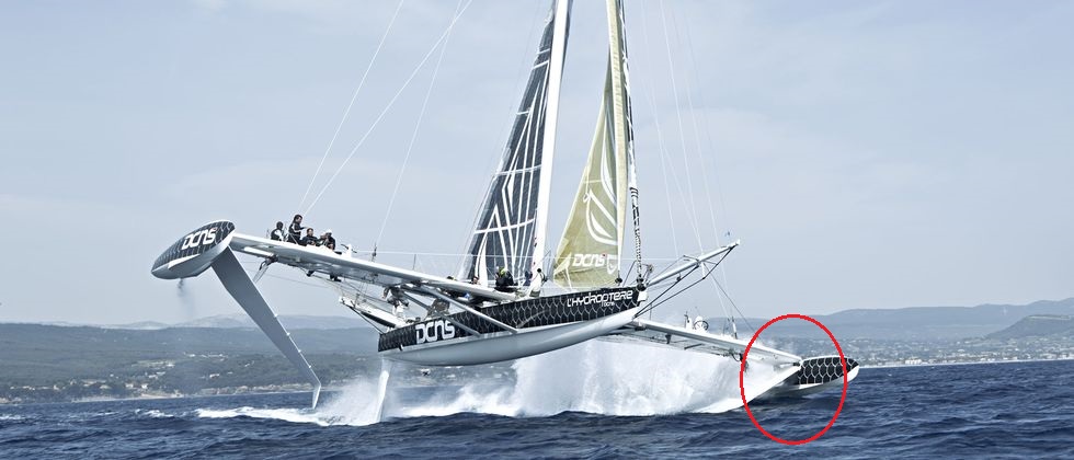 Hydroptere-1 ama touching the water.jpg
