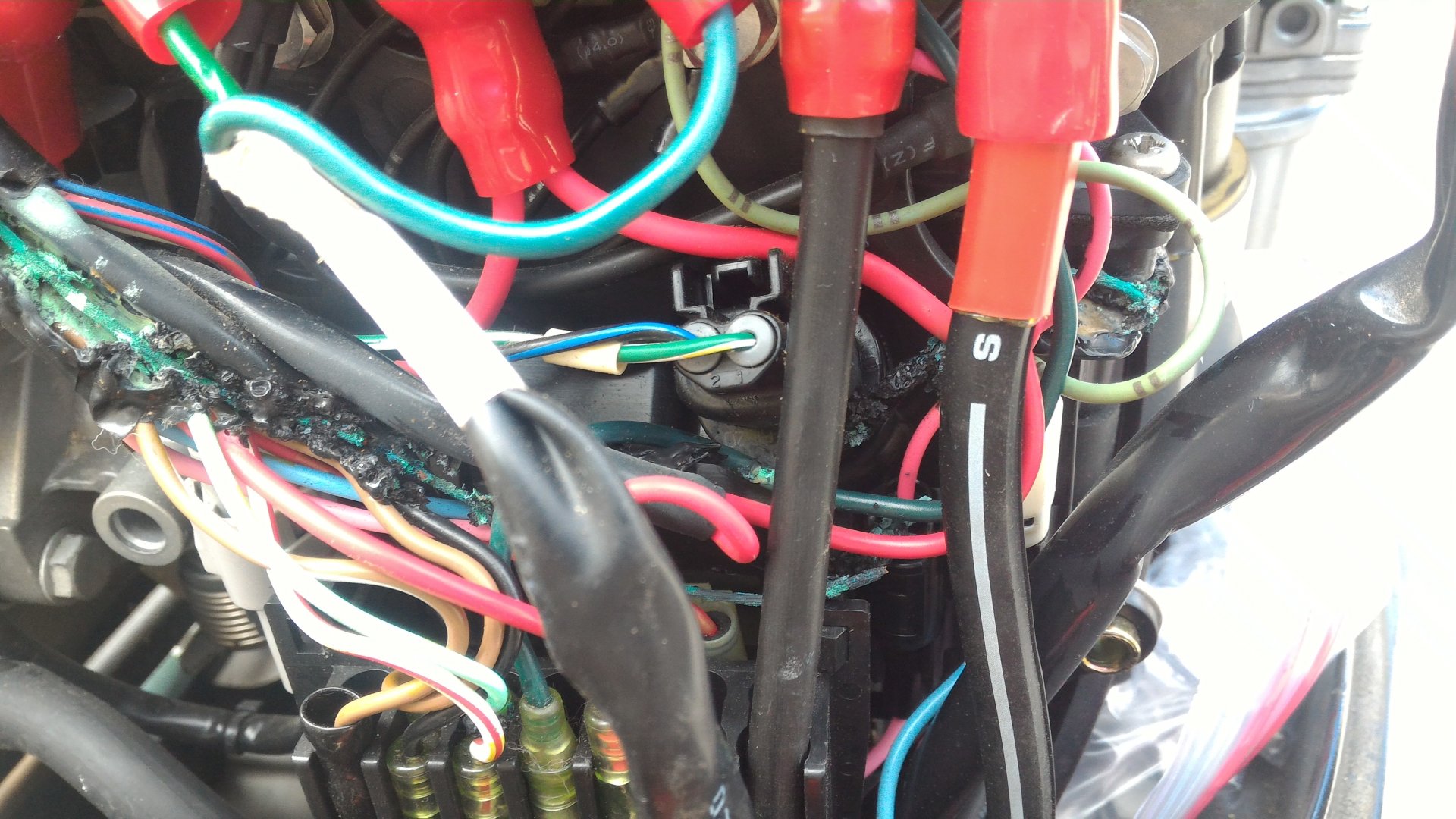 wire harness-right end.jpg