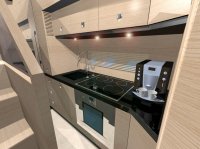 yachtintergalley2.jpg