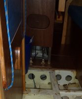 Mast foot stepped on keel.jpg