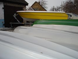 Old Soviet fiberglass motorboat "DRAKON' total reconstruction, Arn