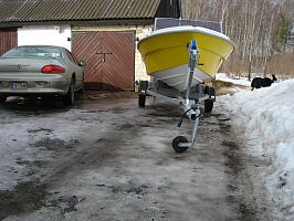 Old Soviet fiberglass motorboat "DRAKON' total reconstruction, Arn