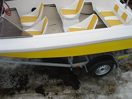 Old Soviet fiberglass motorboat "DRAKON' total reconstruction, Arn