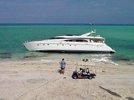 yacht-wreck-1