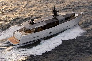 2011-Motor-Boat-of-the-Year-Awards-winner-of-the-CUSTOM-YACHT-Arcadia-85-mo