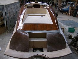 Project: 30 ft Mahogany sportcruiser