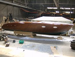 Fibering the hull: 30ft mahogny sportcruiser