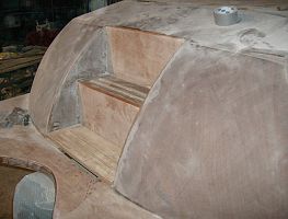 Construction of a 30ft Mahogany sportcruiser