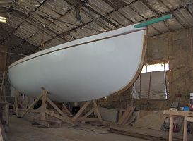 white_hull_023